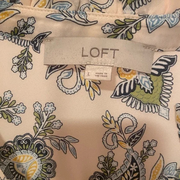 LOFT sleeveless blouse - Picture 2 of 6